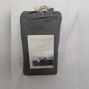 NWT Casaluna Linen Blend Queen Bedskirt